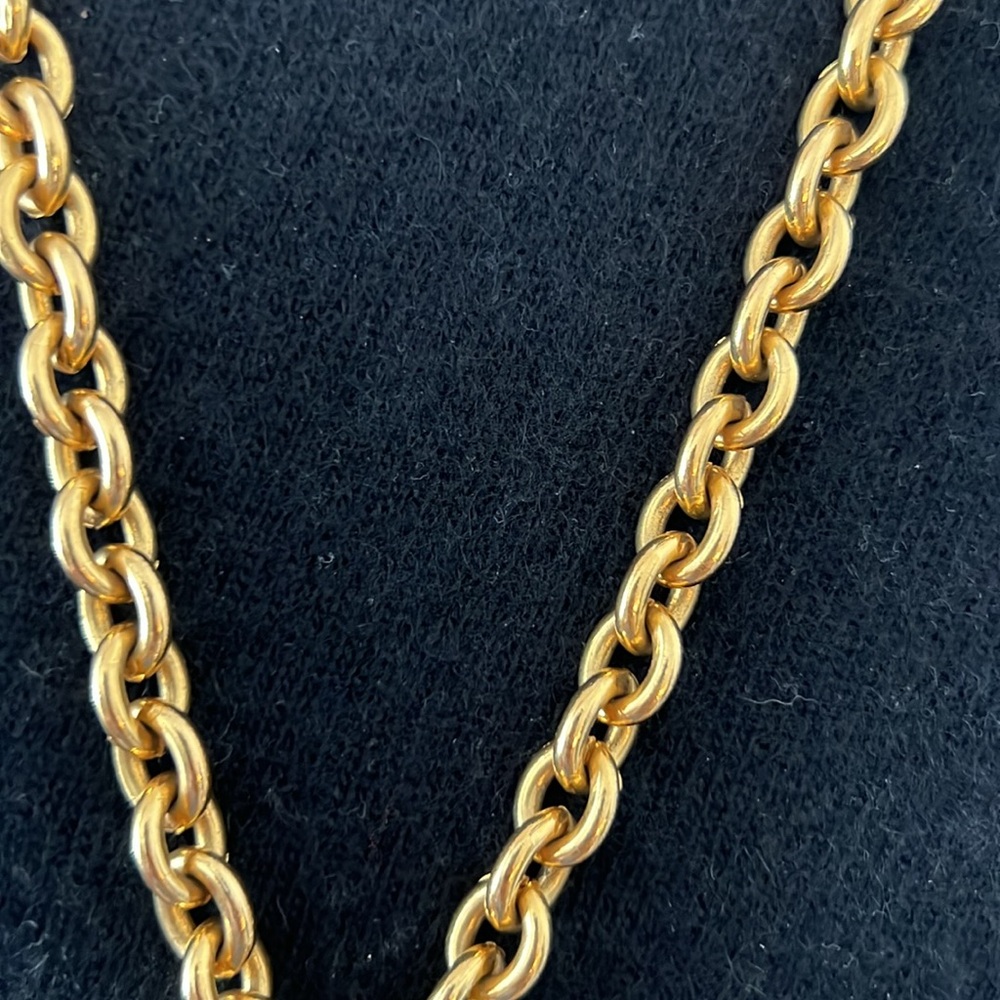 CHANEL RARE Gold plated necklace chain 27”, CC logo 3” - Picture 6 of 8